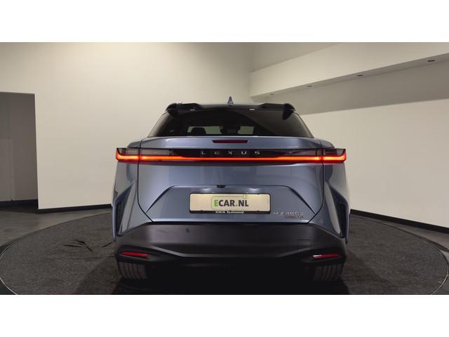 Lexus RZ