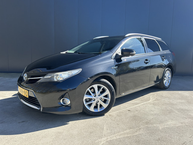 Toyota Auris 2014 Hybride