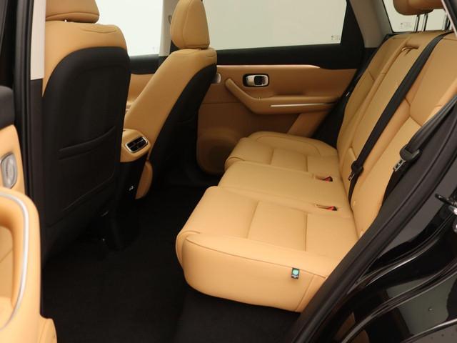 Leapmotor C10