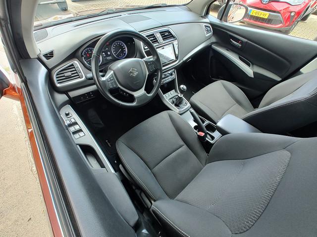 Suzuki S-Cross
