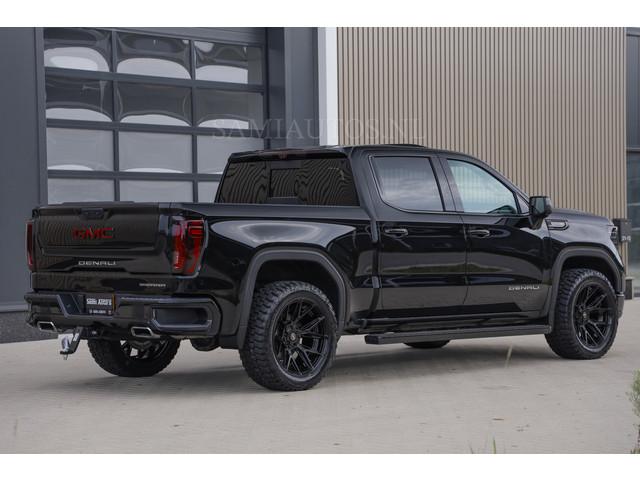 GMC Sierra