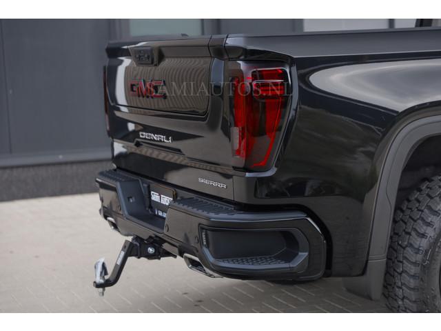 GMC Sierra