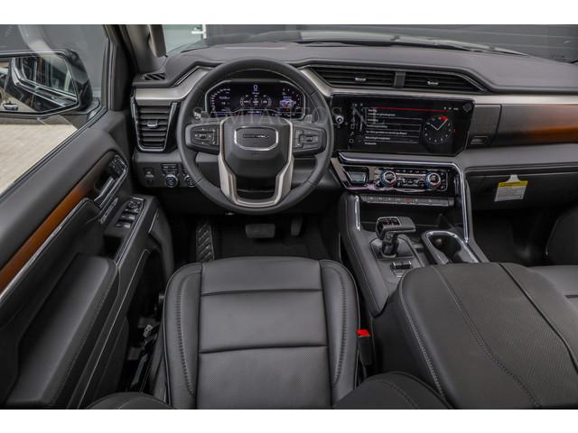GMC Sierra