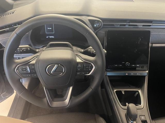 Lexus LBX