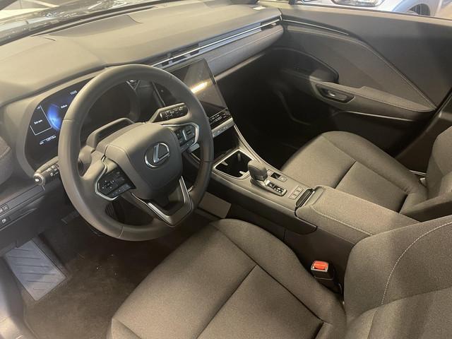 Lexus LBX