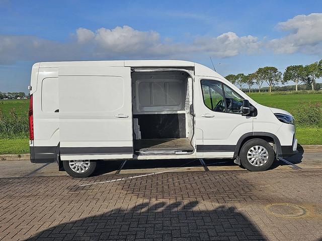 Maxus Deliver9