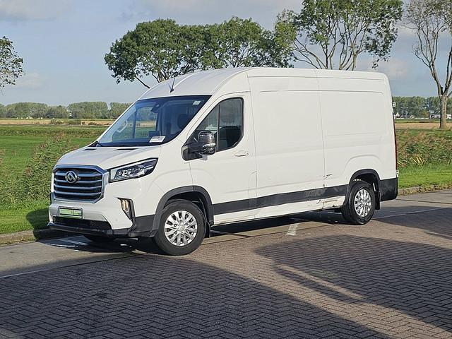 Maxus Deliver9