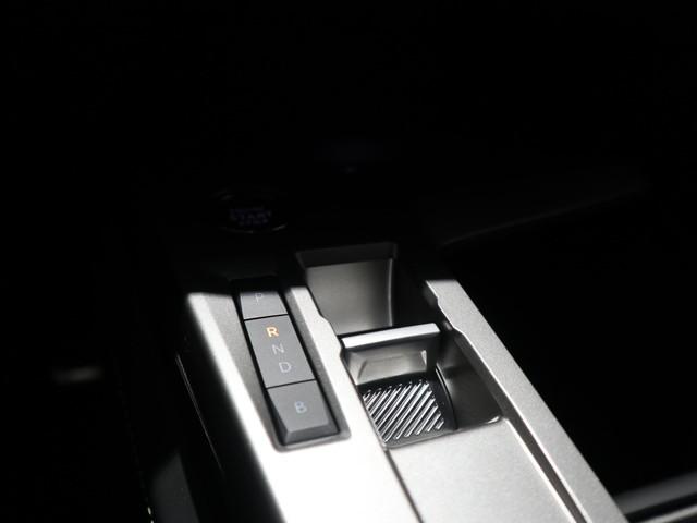 Peugeot E-308