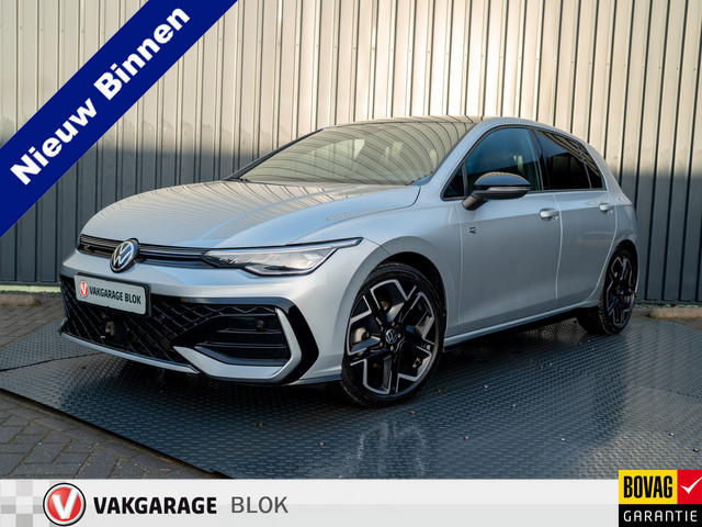 Volkswagen Golf 2024 Benzine