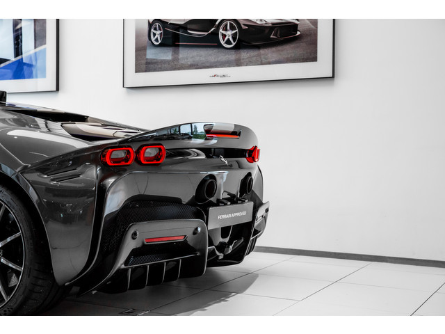 Ferrari SF90 Stradale