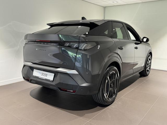Peugeot E-3008
