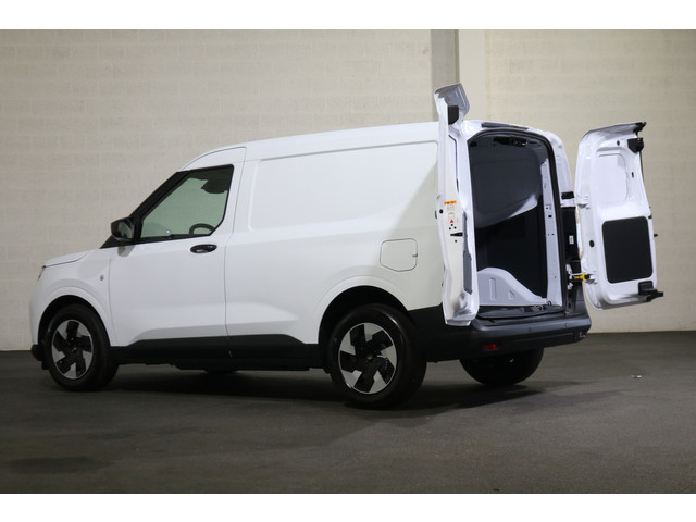 Ford E-Transit Courier