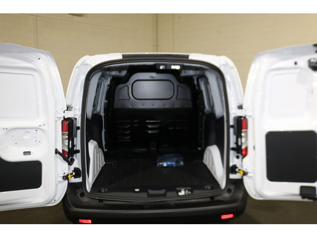 Ford E-Transit Courier