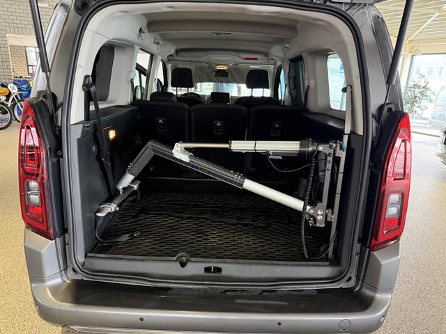 Toyota pro-ace