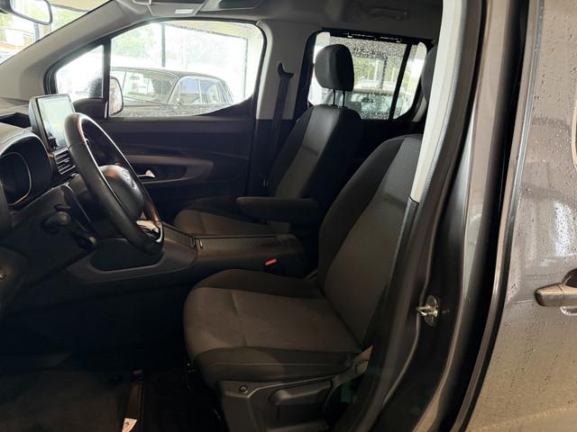 Toyota pro-ace