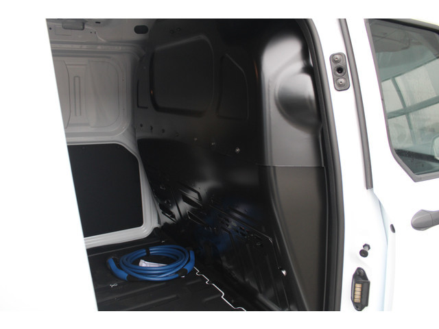 Ford E-Transit Courier