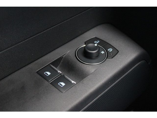 Ford E-Transit Courier