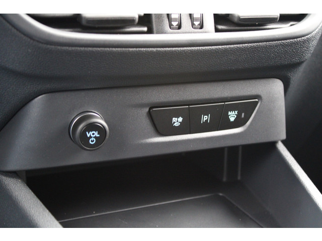 Ford E-Transit Courier