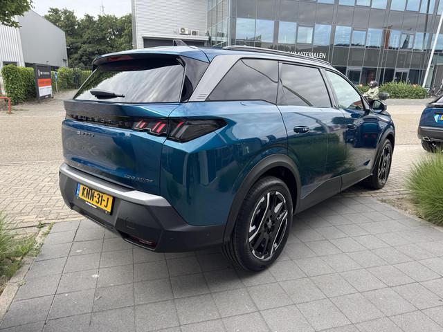 Peugeot E-5008