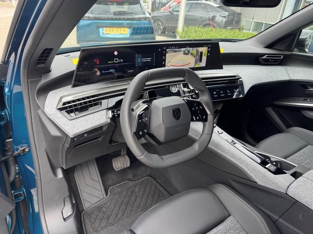 Peugeot E-5008
