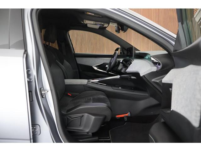 Peugeot E-5008
