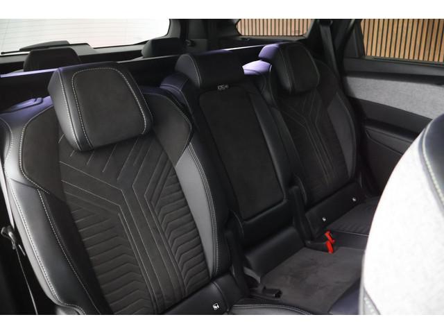 Peugeot E-5008