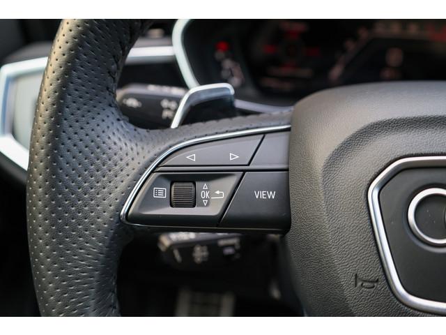Audi RSQ3