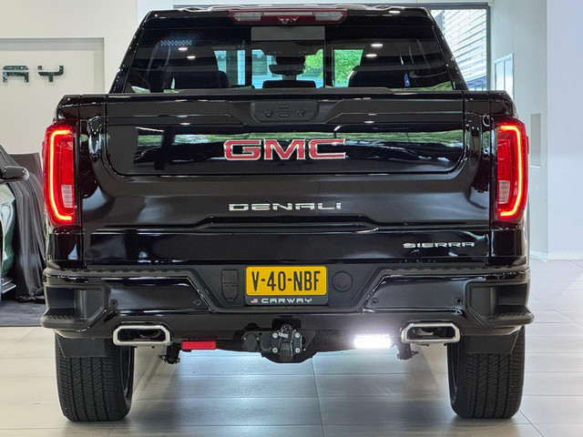 GMC Sierra