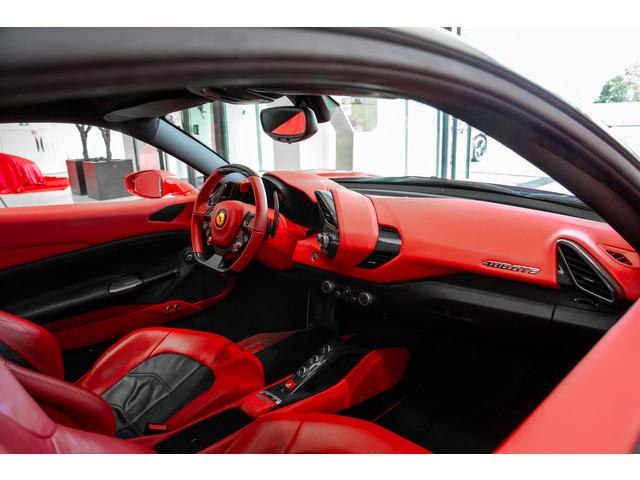Ferrari 488