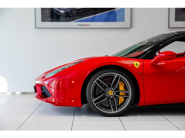 Ferrari 488