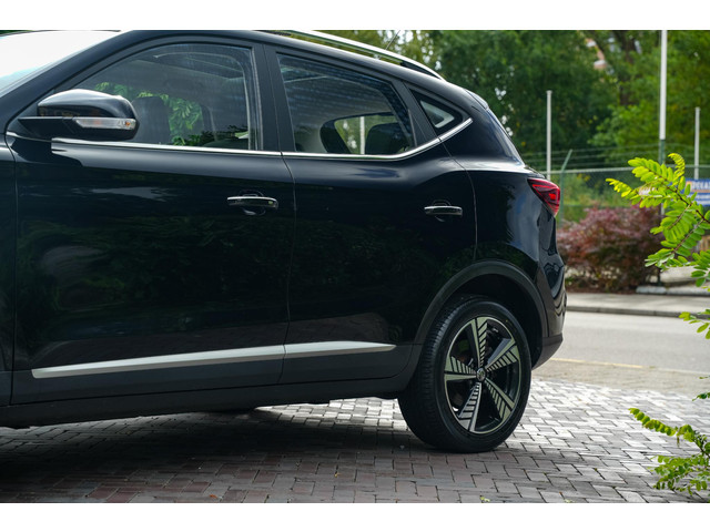 MG ZS-EV