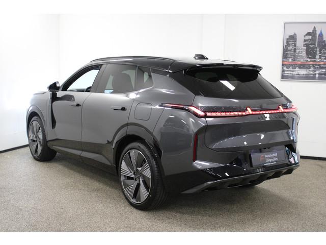 Lynk & Co 08