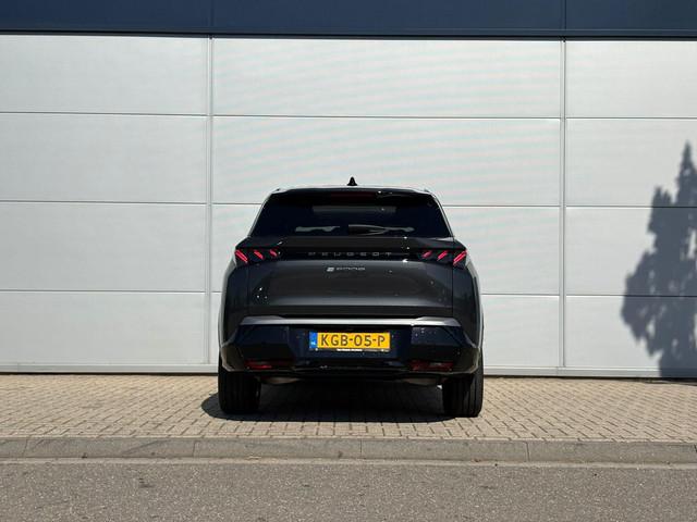 Peugeot E-5008