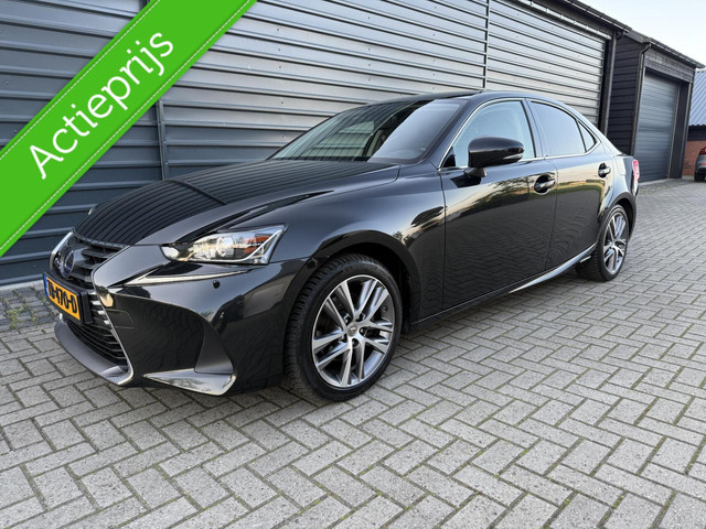 Lexus IS 2018 Hybride