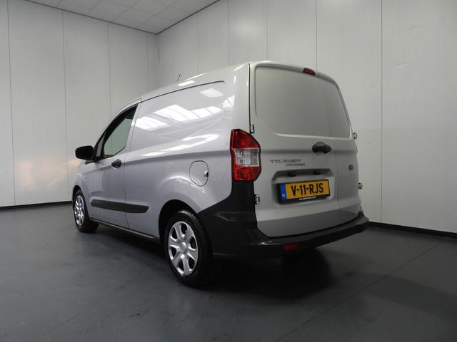 Ford Transit Courier