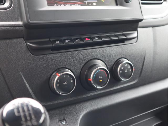 Nissan Interstar