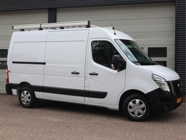 Nissan Interstar