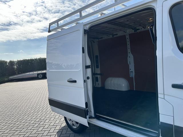 Nissan NV400