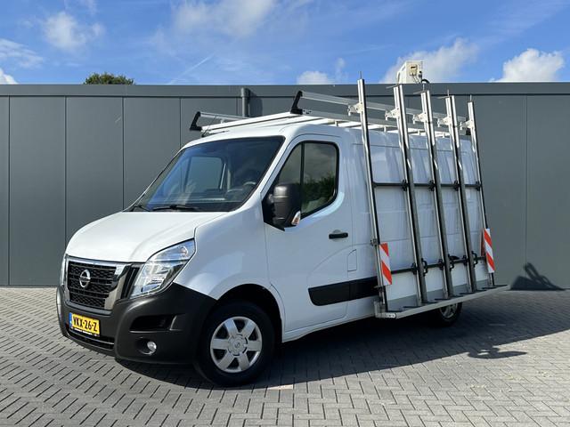Nissan NV400