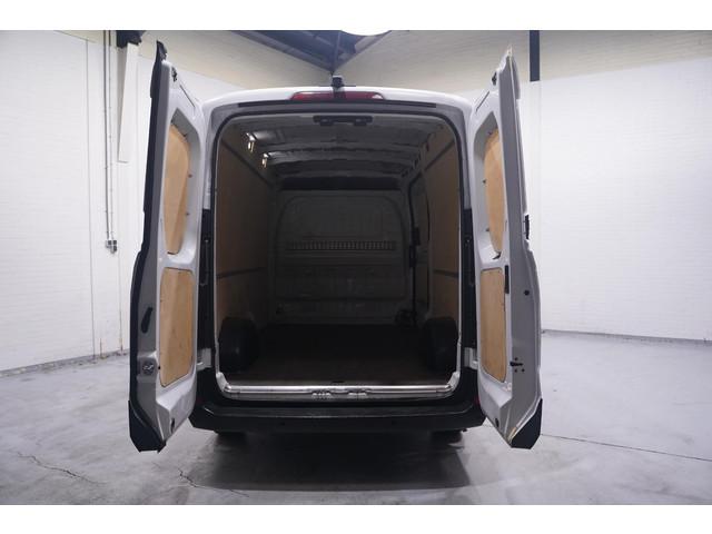 Maxus Deliver9
