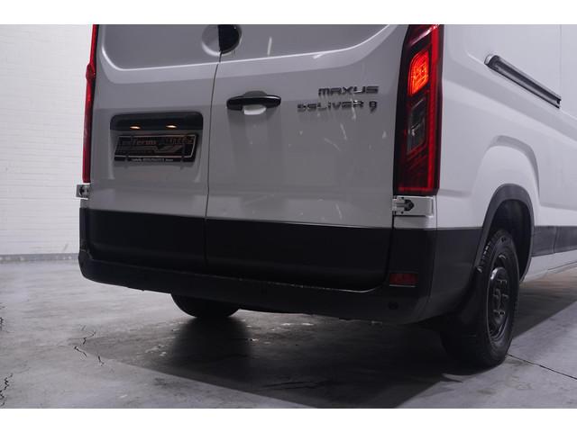 Maxus Deliver9