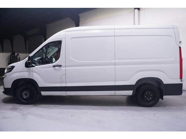 Maxus Deliver9