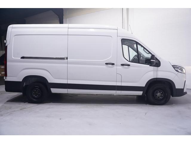 Maxus Deliver9