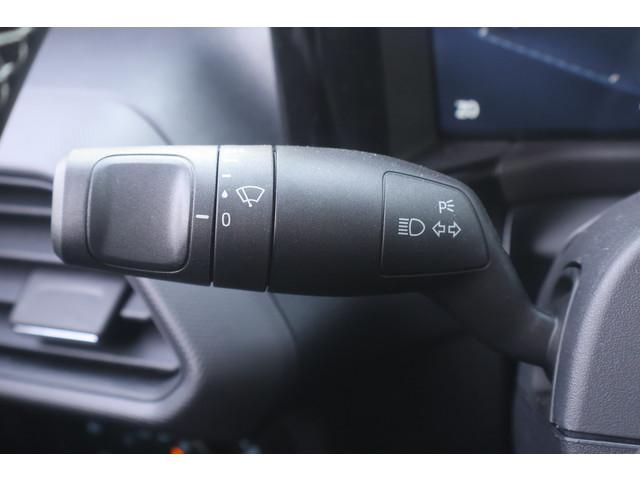 Ford E-Transit Courier