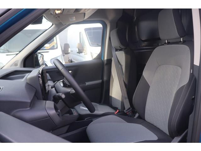 Ford E-Transit Courier