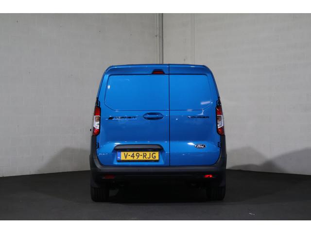 Ford E-Transit Courier