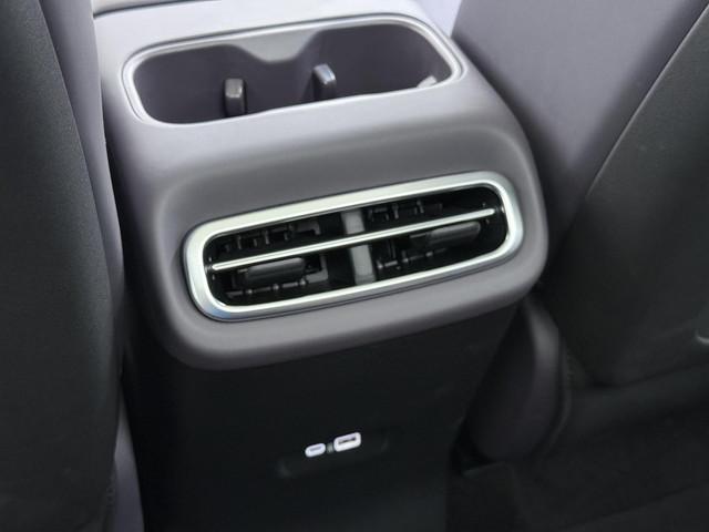 Leapmotor C10