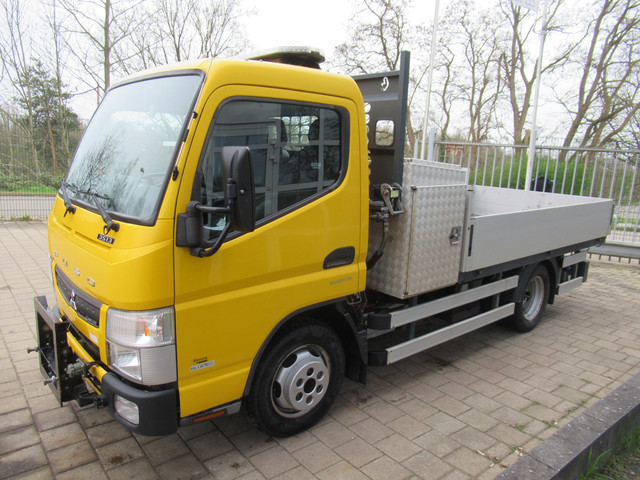 FUSO Canter