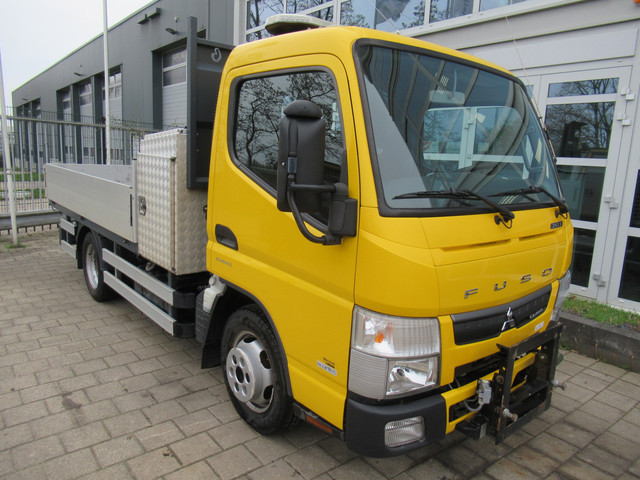 FUSO Canter