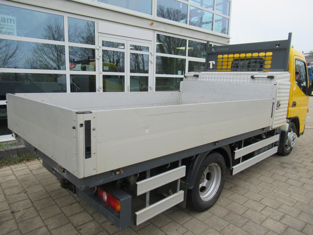 FUSO Canter